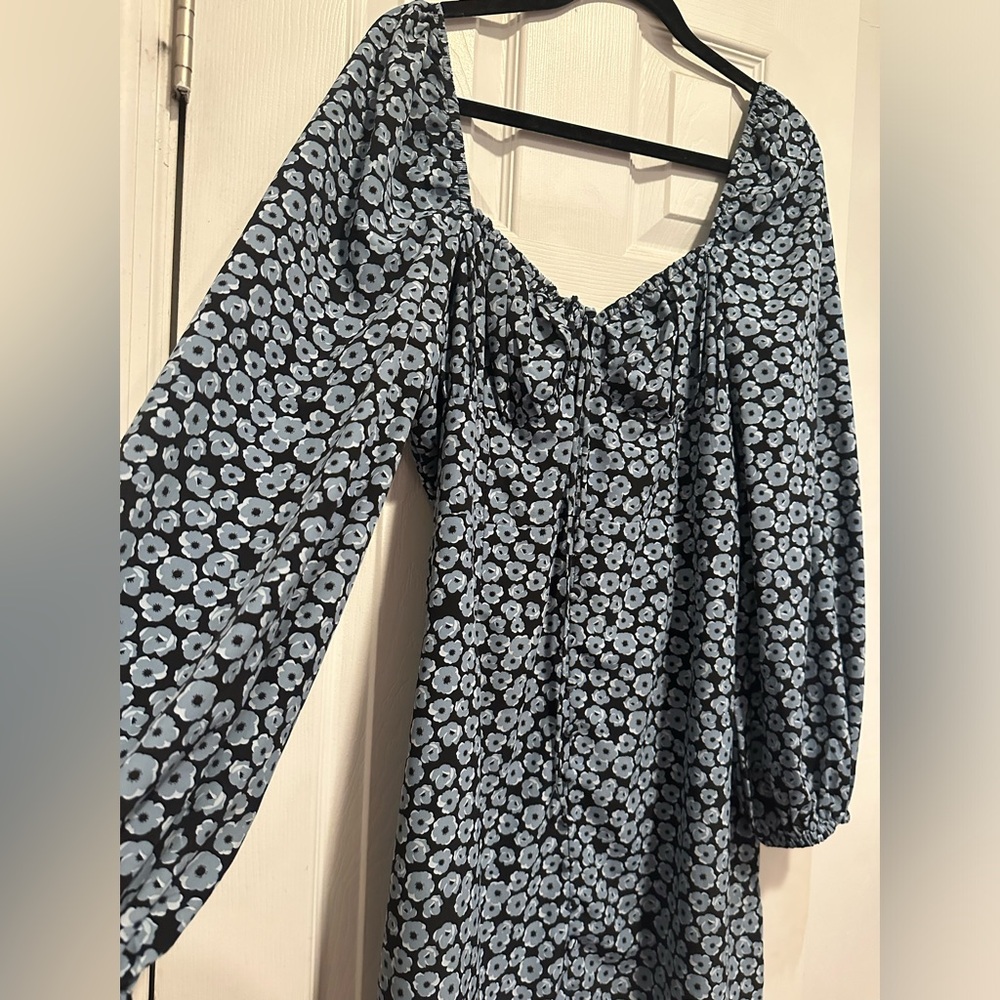 Urban Outfitters Glamorous Blue and Black Floral Mini Dress